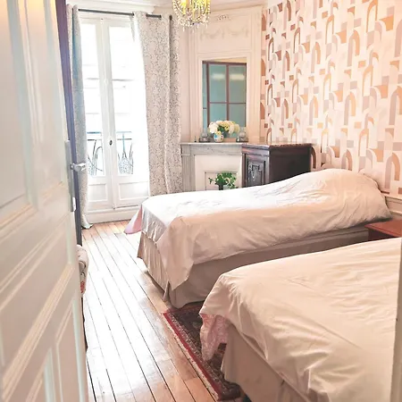 Grand 16eme Apartment Paris